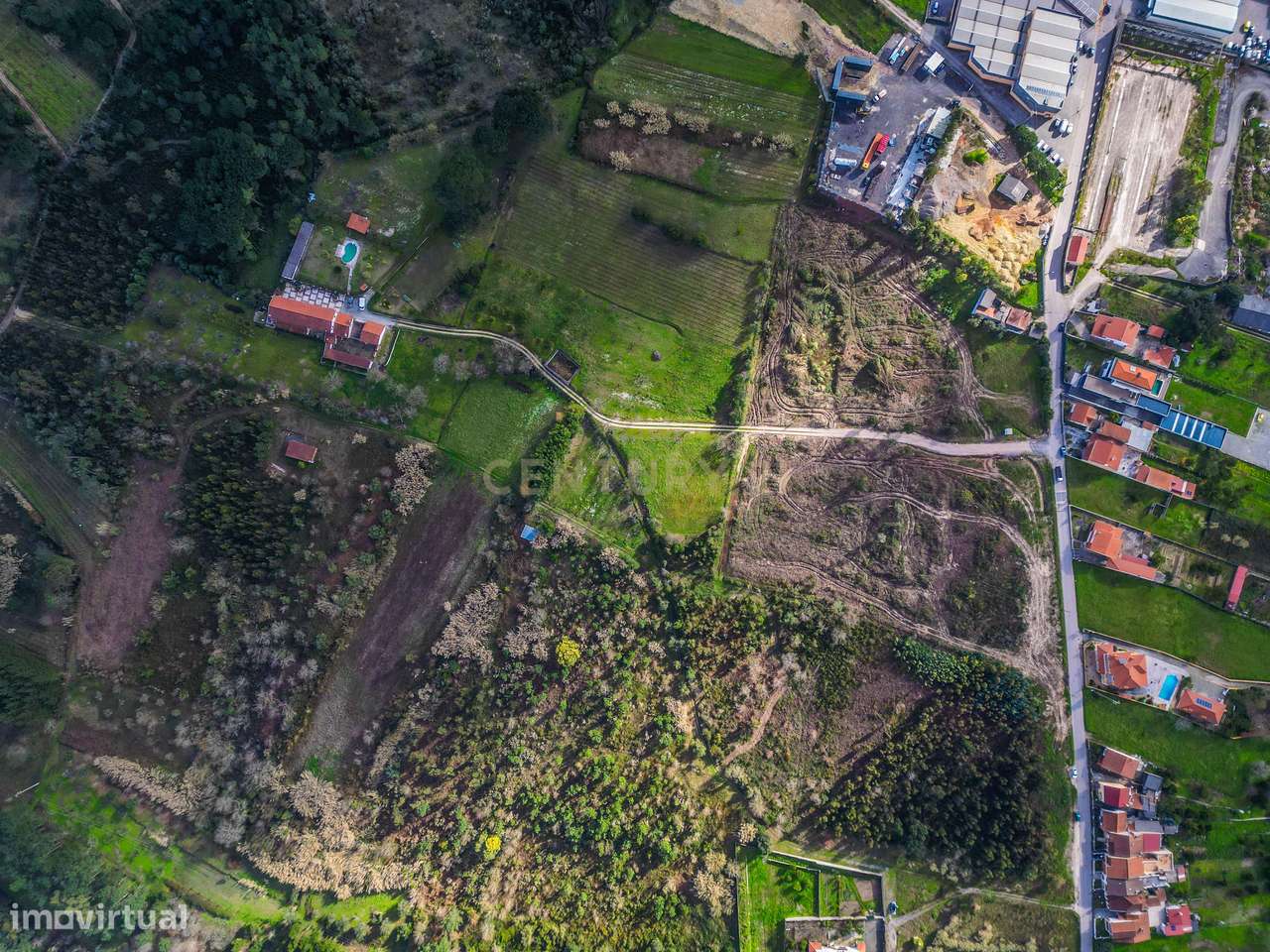 Quinta dos Lagares. Propriedade rural com cerca de 5 hectares e constr - Grande imagem: 2/18