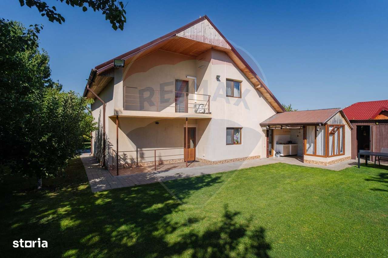 Casă / Vilă cu 5 camere de vânzare în zona Central - Imagine principală: 4/20