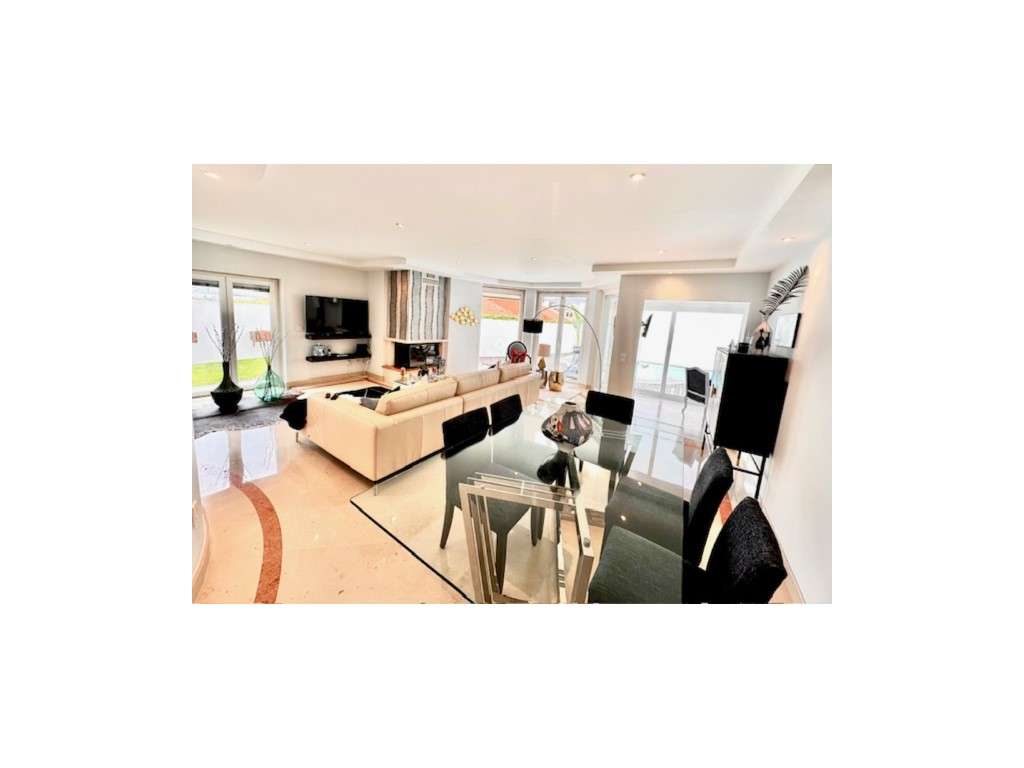 Moradia independente T4+1 em Murches com piscina, Cascais-14