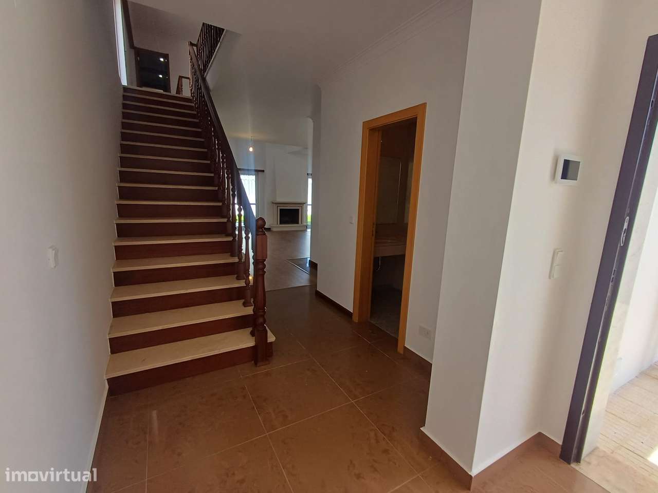 Excelente Moradia T4 garagem jardim Sampaio Sesimbra-18