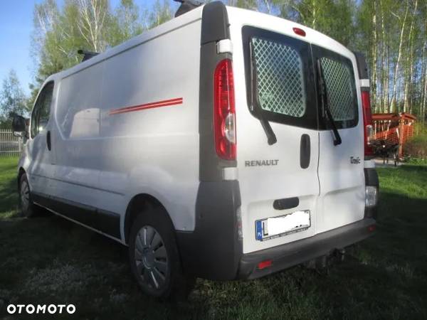 Renault TRAFIC - 6