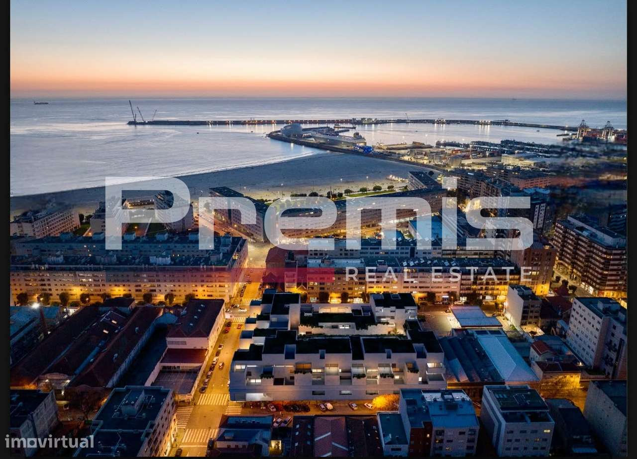 Apartamento T2 com Varanda 14m2 | Condomínio Brito Capelo 1023, Matosi-48
