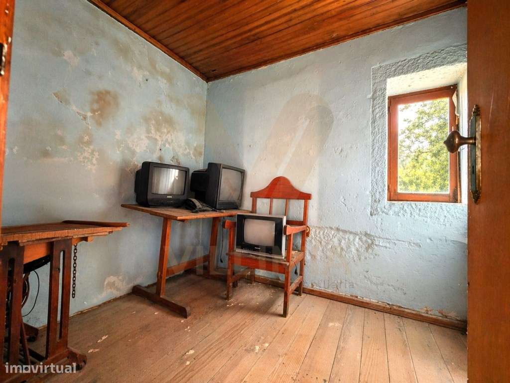 Casa Antiga T3 para Restauro | Facha - Ponte de Lima-27