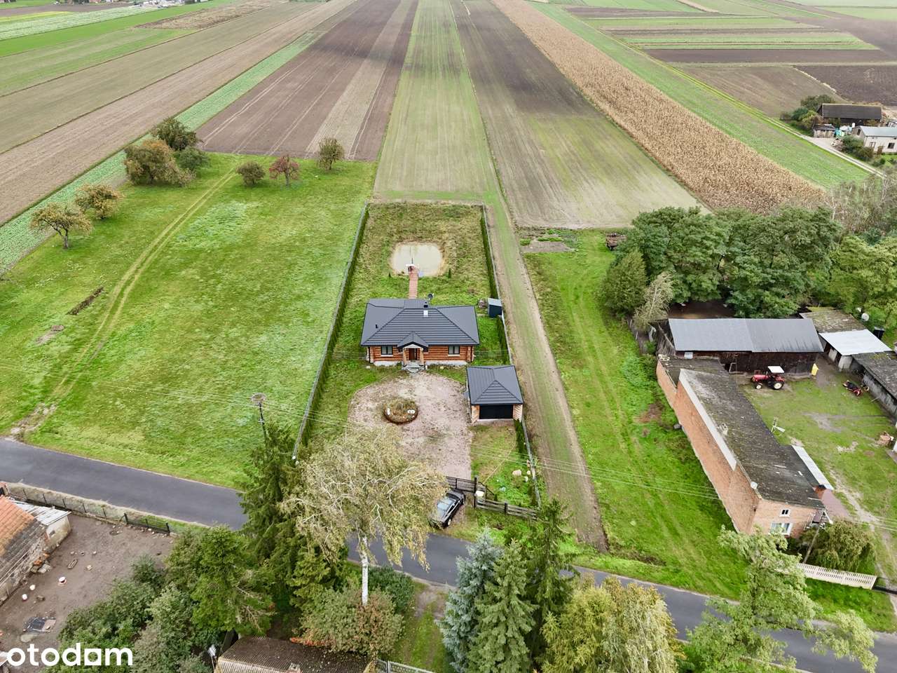 Dom z bali świerkowych | w cenie mieszkania | okazja-16