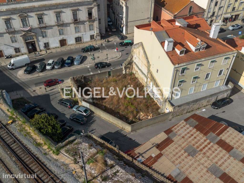 Terreno para construção no Beato junto ao rio - Grande imagem: 4/25