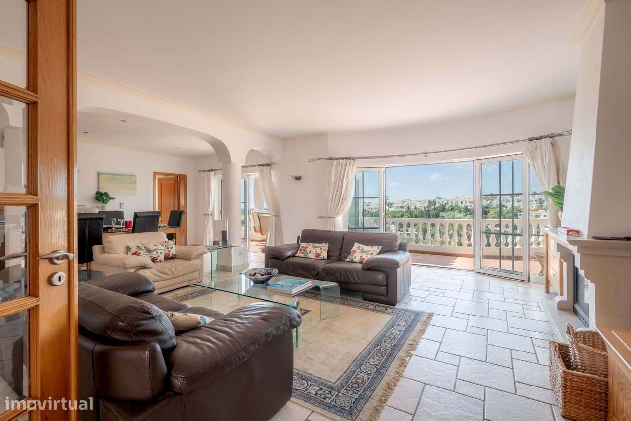 Grande propriedade de golfe com vistas panorâmicas - Grande imagem: 4/38