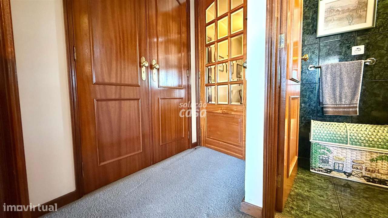 Apartamento T2+1 com Garagem, no Jardim Soares dos Reis!-15