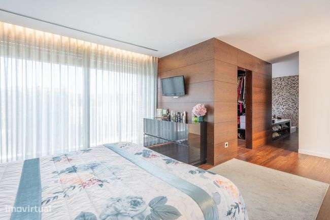 Moradia de Luxo para venda T4-25