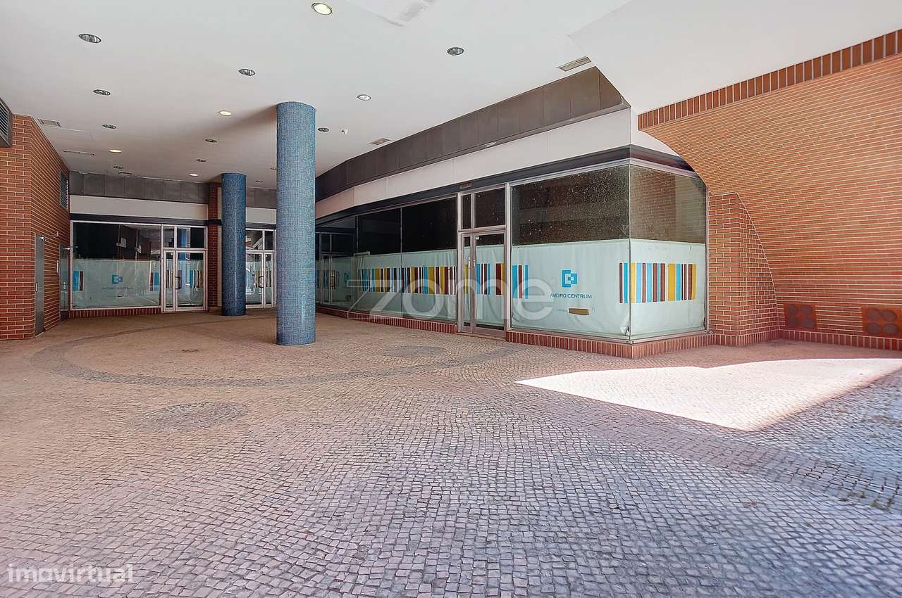 Exclusivo em Aveiro no Cais da Fonte Nova - Grande imagem: 1/15