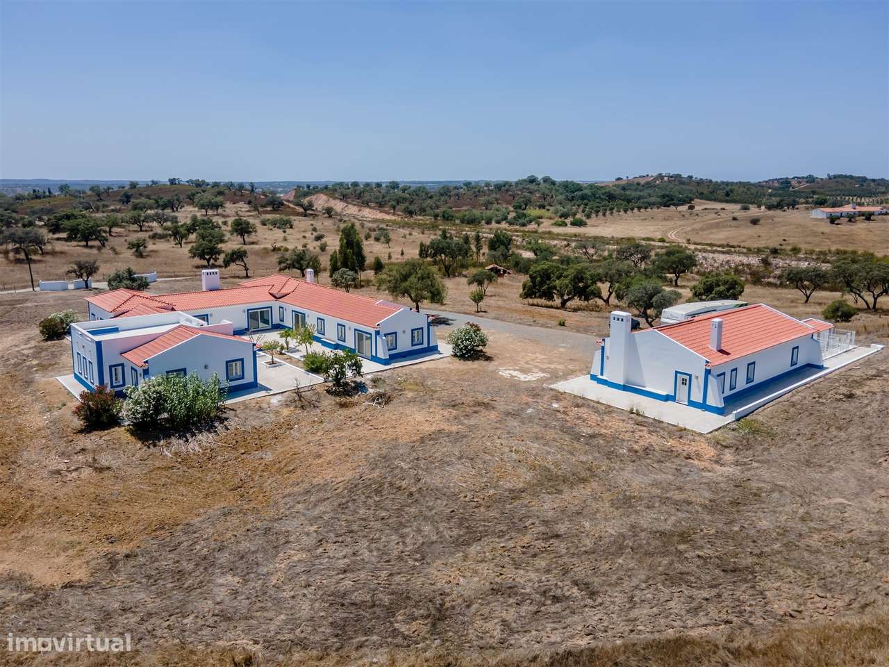 Monte alentejano com 28 hectares - Grande imagem: 5/55