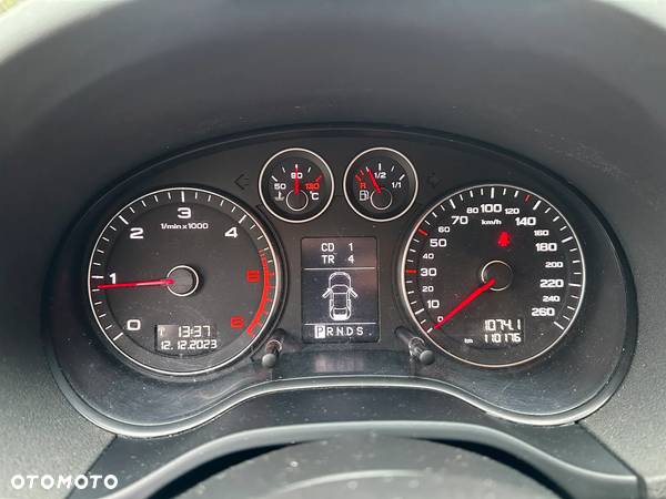 Audi A3 2.0 TDI Ambition S tronic - 8