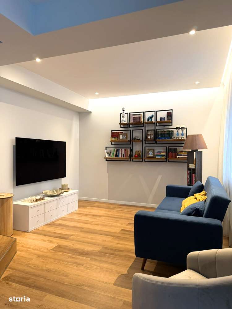 Casa moderna, 2025, cu terase generoase si arhitectura premium-1