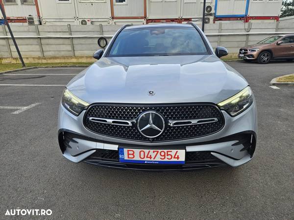 Mercedes-Benz GLC 300 4Matic 9G-TRONIC AMG Line Advanced - 8