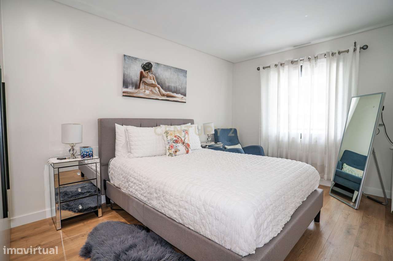 Apartamento T3 Semi-Novo em Caldas da Rainha | 2 Varandas | 2 Parqueam-10