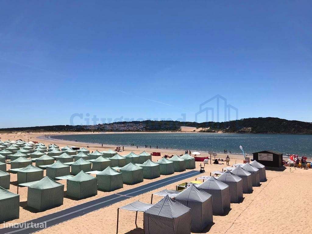Prédio para renovar junto à praia de São Martinho do Porto-23