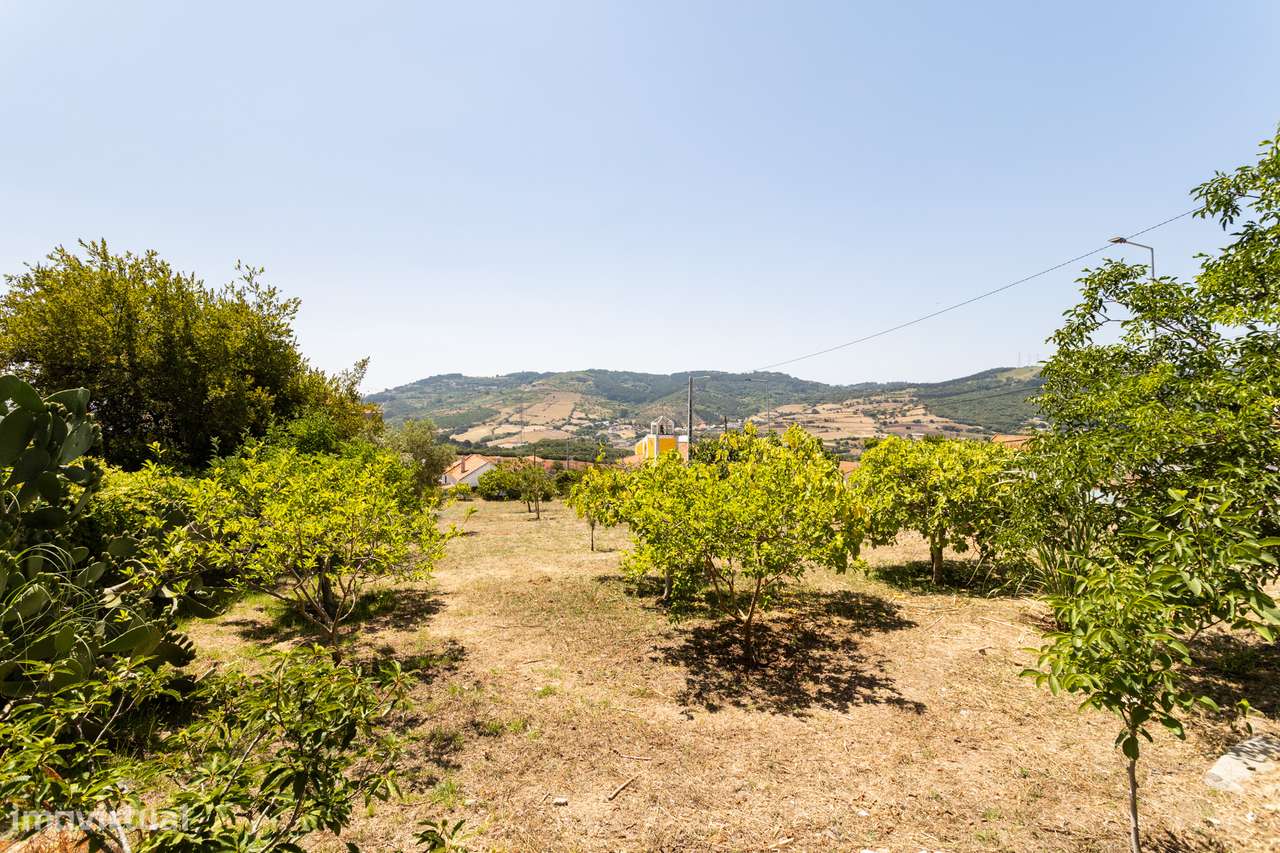 Terreno Urbano de 1.796 m² em Moninhos – Loures | Ideal para Construçã-3