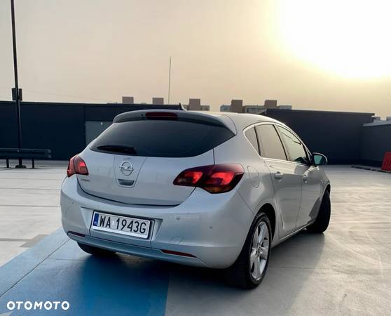 Opel Astra 1.6 Edition Sport - 2