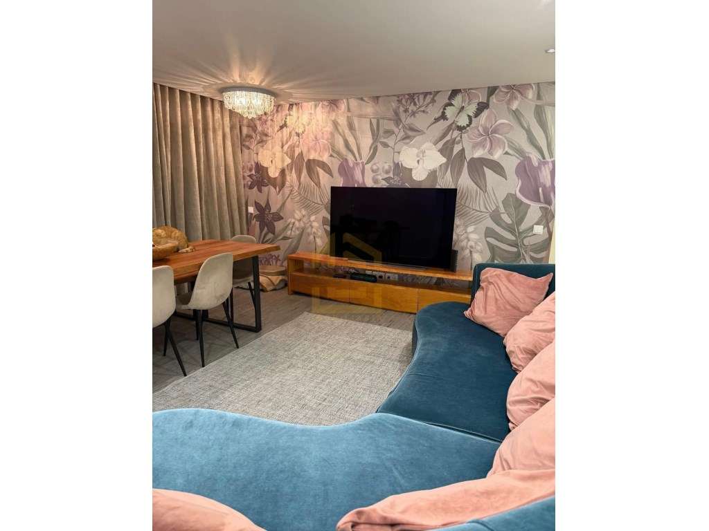 Apartamento T2 Totalmente Renovado com lugar de garagem a 100mt da ...-26