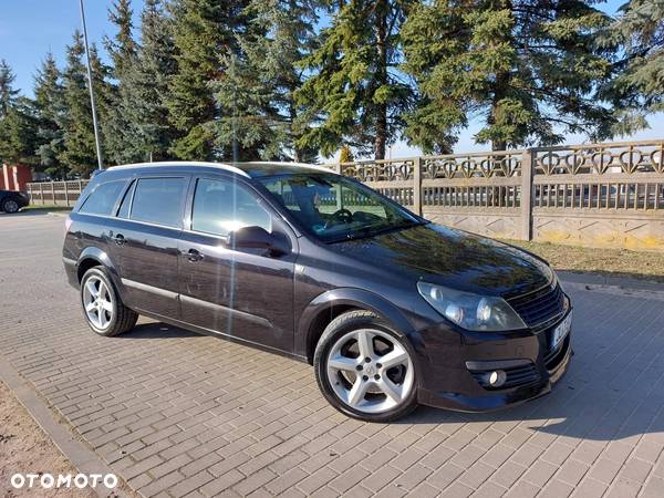 Opel Astra 2.0 Turbo Caravan Sport - 27