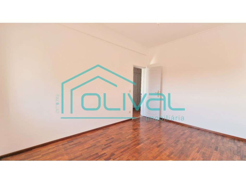 Apartamento T3 Porto Alto-14