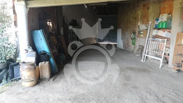 Moradia com grande quintal  - Lote 1960 m2-26