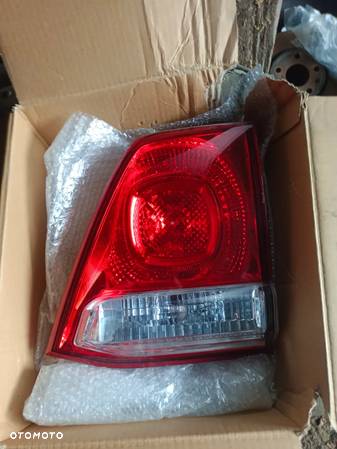 Lampa tył prawy prawa  toyota LAND CRUISER 200  2007-2012 - 1