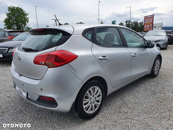 Kia Ceed - 6