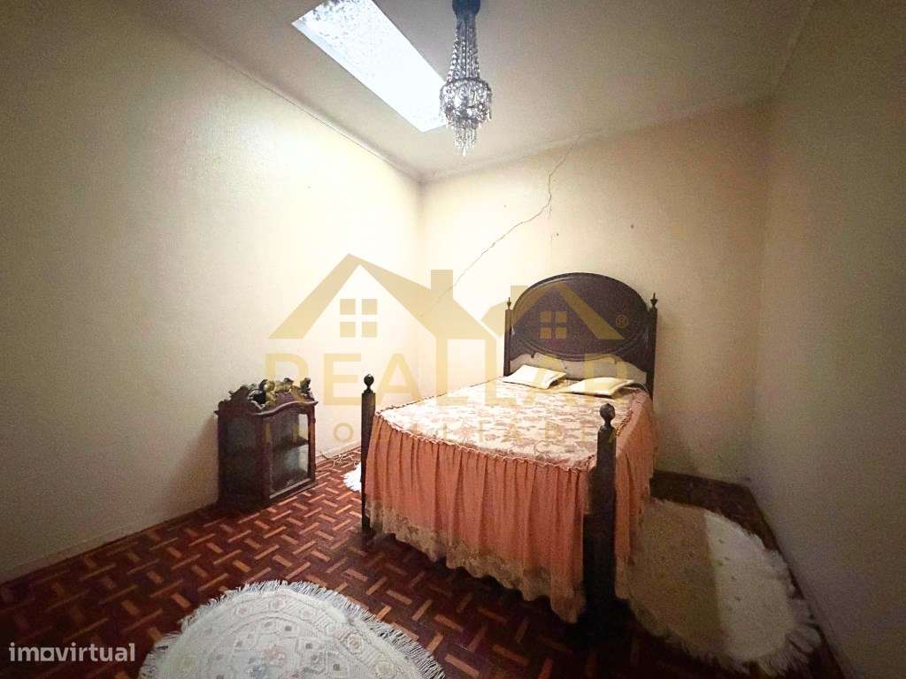 Oportunidade Única no Coração do Centro Histórico de Vila do Conde-20