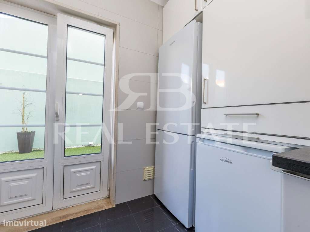T2 com TERRAÇO em Alcântara - Lisboa.-16