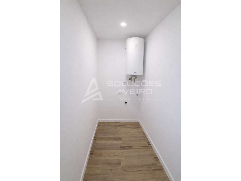 Moradia T2+1 Isolada e Térrea - Renovada em Estarreja-9