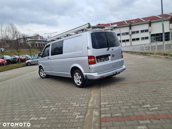 Volkswagen Transporter - 7