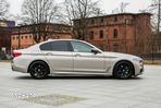 BMW Seria 5 M550i xDrive sport - 10