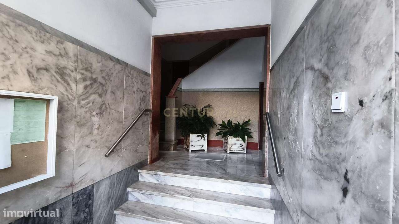 Apartamento T2 para Recuperação Total-3