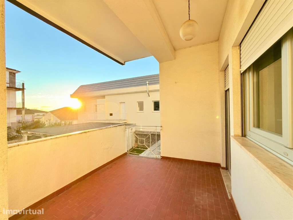 Apartamento T1 com garagem em zona de Celas - Grande imagem: 3/7