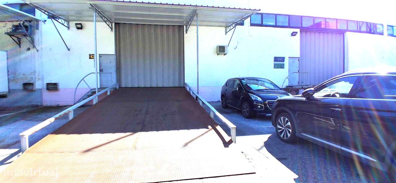 Armazém em Massamá e Monte Abraão - Grande imagem: 3/18