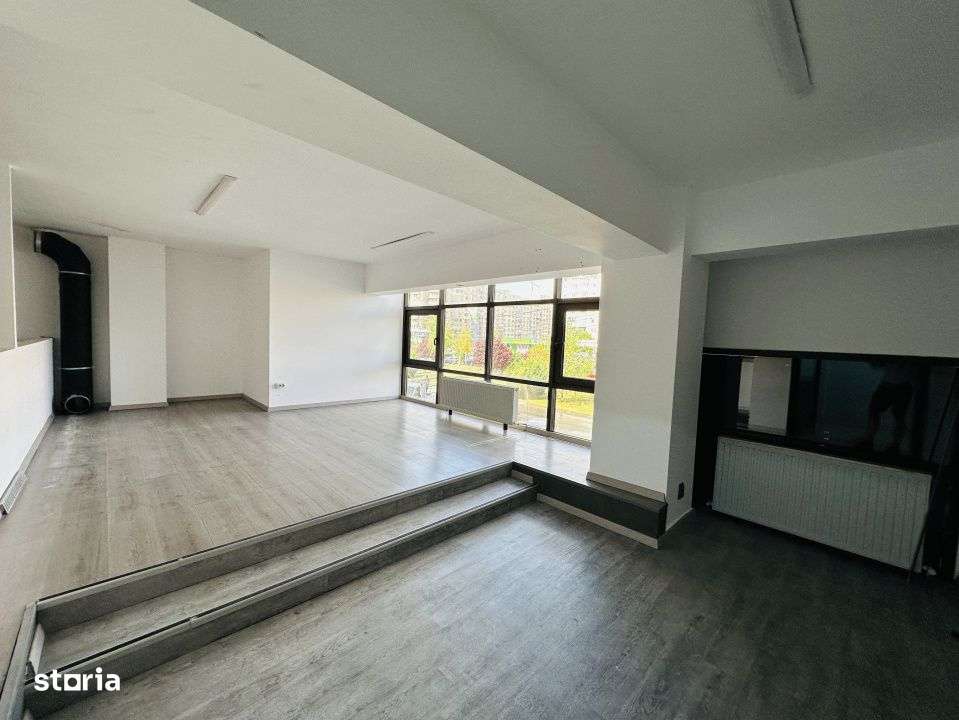 Spatiu Comercial/Biroruri +sala productie/depozit, 490 m2,  parcare-3