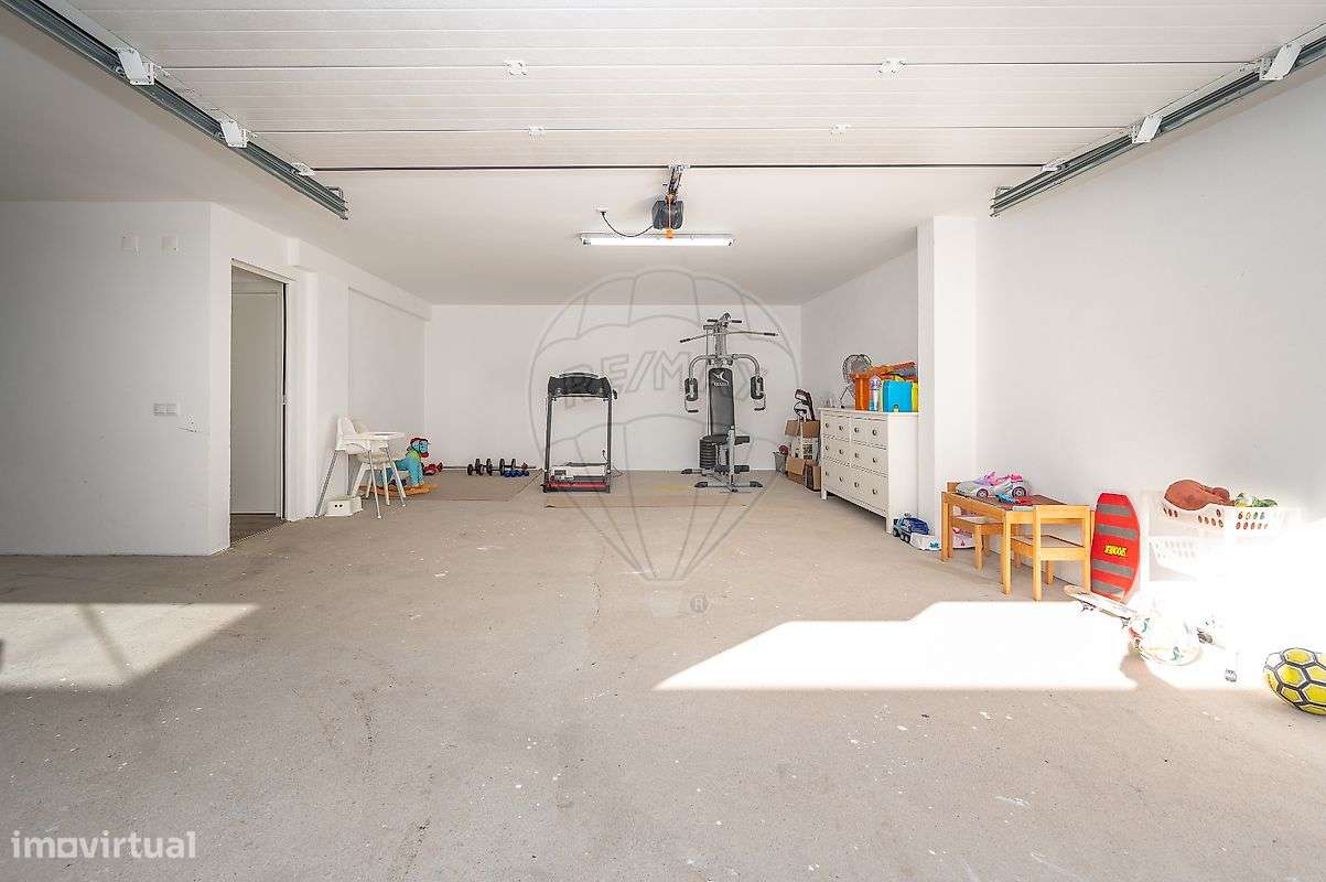 Moradia T4 para venda-47