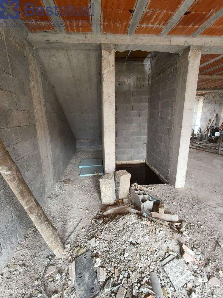 Moradia T 3 em fase de construção - Ótimos Acabamentos-6