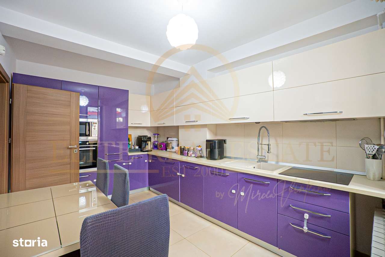 Stațiunea Mamaia Nord / Langa mare - Vânzare casa deosebita P+1E-13