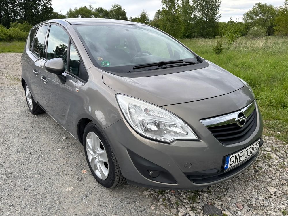 Opel Meriva II (2010-) 1.7 CDTI Color Edition 2011