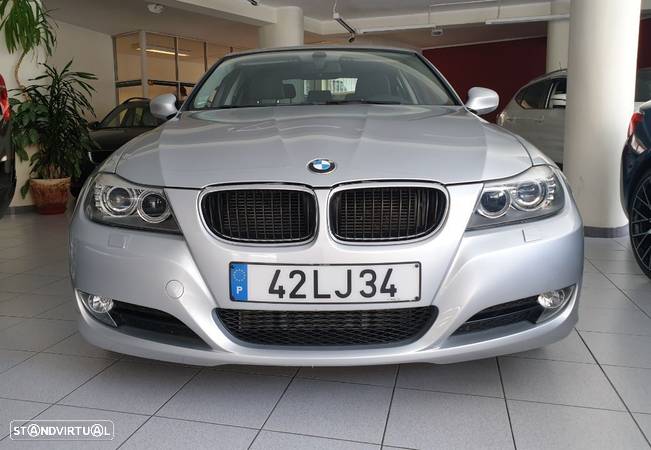 BMW 318 d LifeStyle - 1