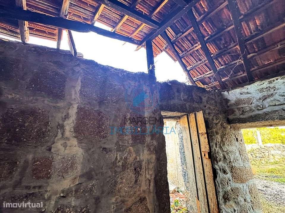 Moradia térrea para Restauro | 581 m²-1