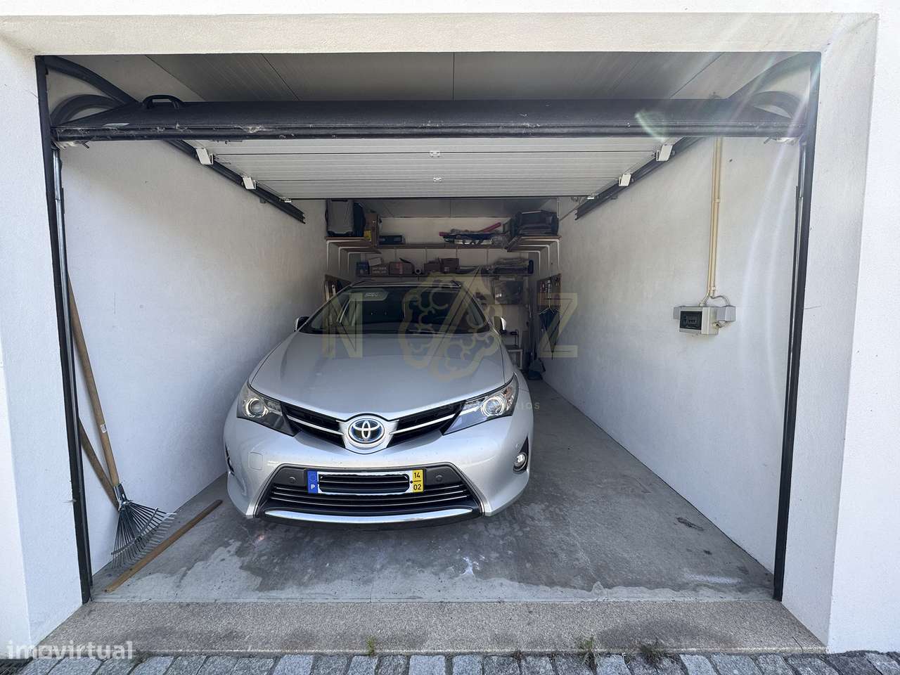 Moradia em Banda T2 - Enorme Jardim privado-18