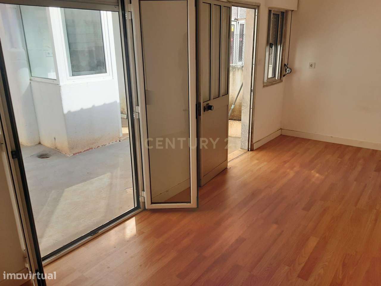 Apartamento T1 em Mina de Água, Amadora - Grande imagem: 4/12