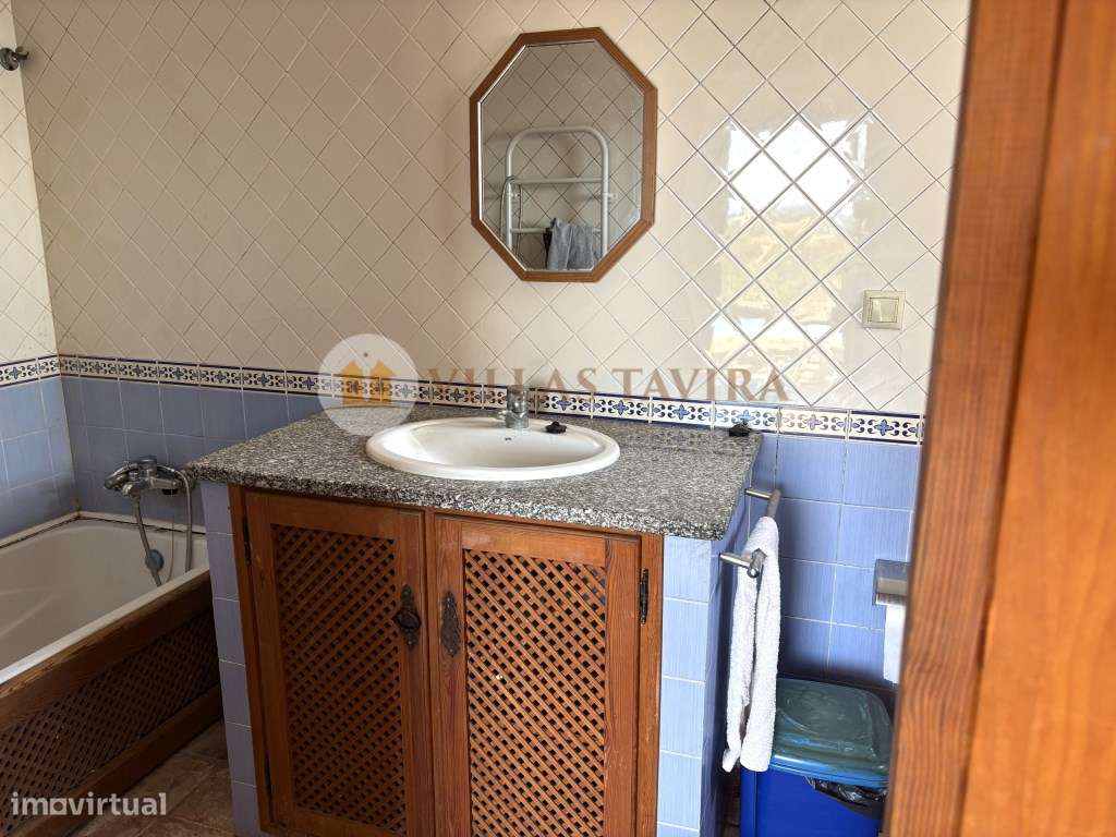 Moradia de estilo tradicional- Charme, vistas sob a Serra e Mar-42