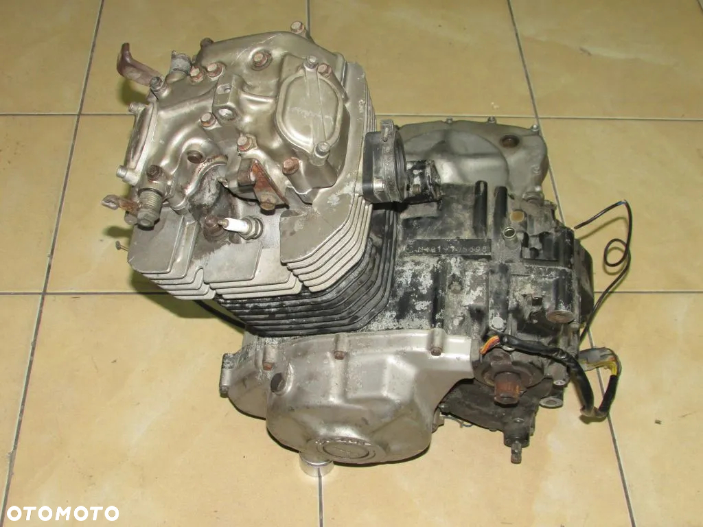 SUZUKI DR 600 nie 650 Silnik Engine Naped - 2