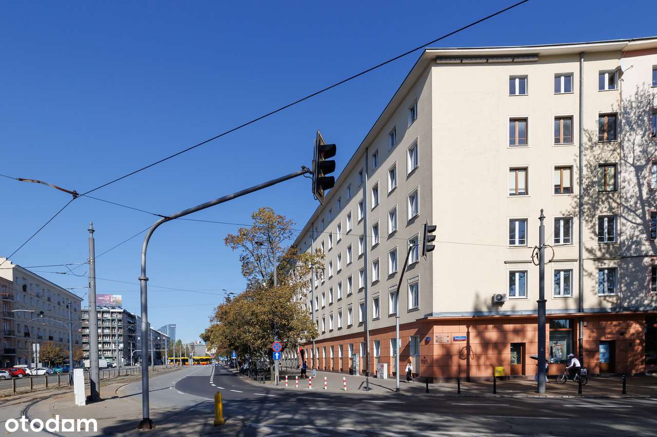 Jasne i wysokie mieszkanie w kamienicy z windą przy pl. Narutowicza!-12