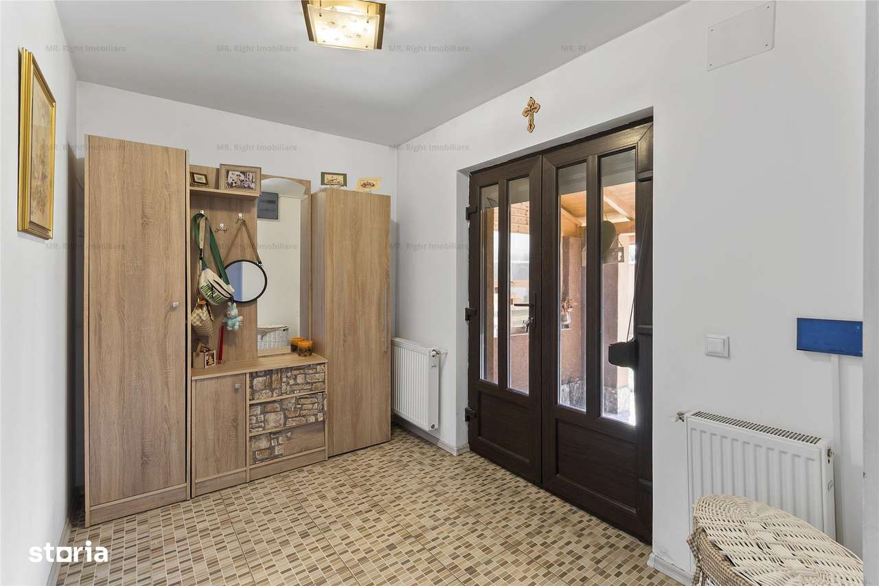 Casa Vila superba cu 5 camere si 922 mp teren Harman Brasov-12