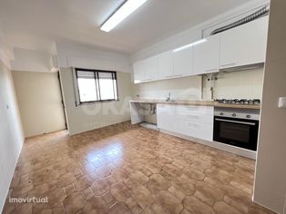 Apartamento T2, 4 Caminhos, Setúbal