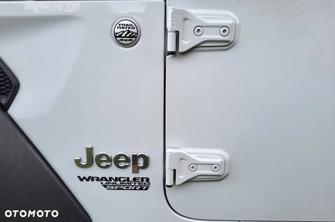 Jeep Wrangler - 14